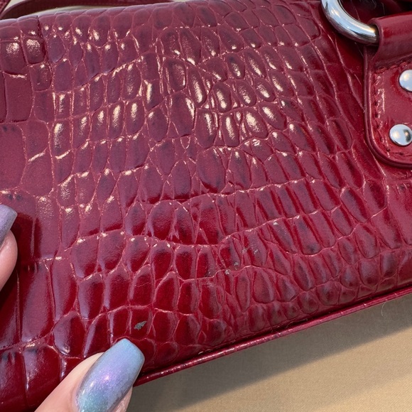 Lauren Ralph Lauren Red Croc-Embossed Shoulder Bag - Picture 8 of 8